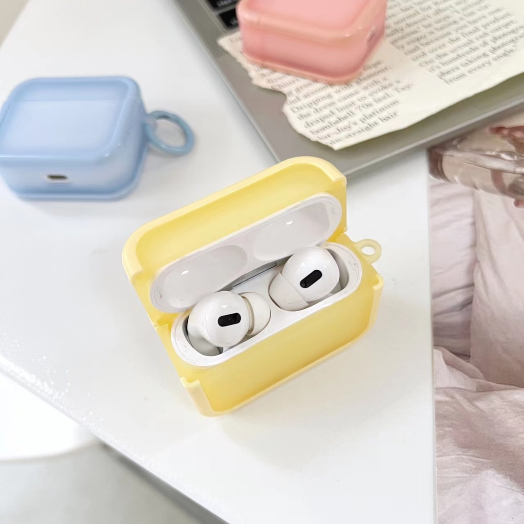 Beautiful Solid Color TPU-PC Case for AirPods Pro (1st & 2nd Gen) - Yellow
