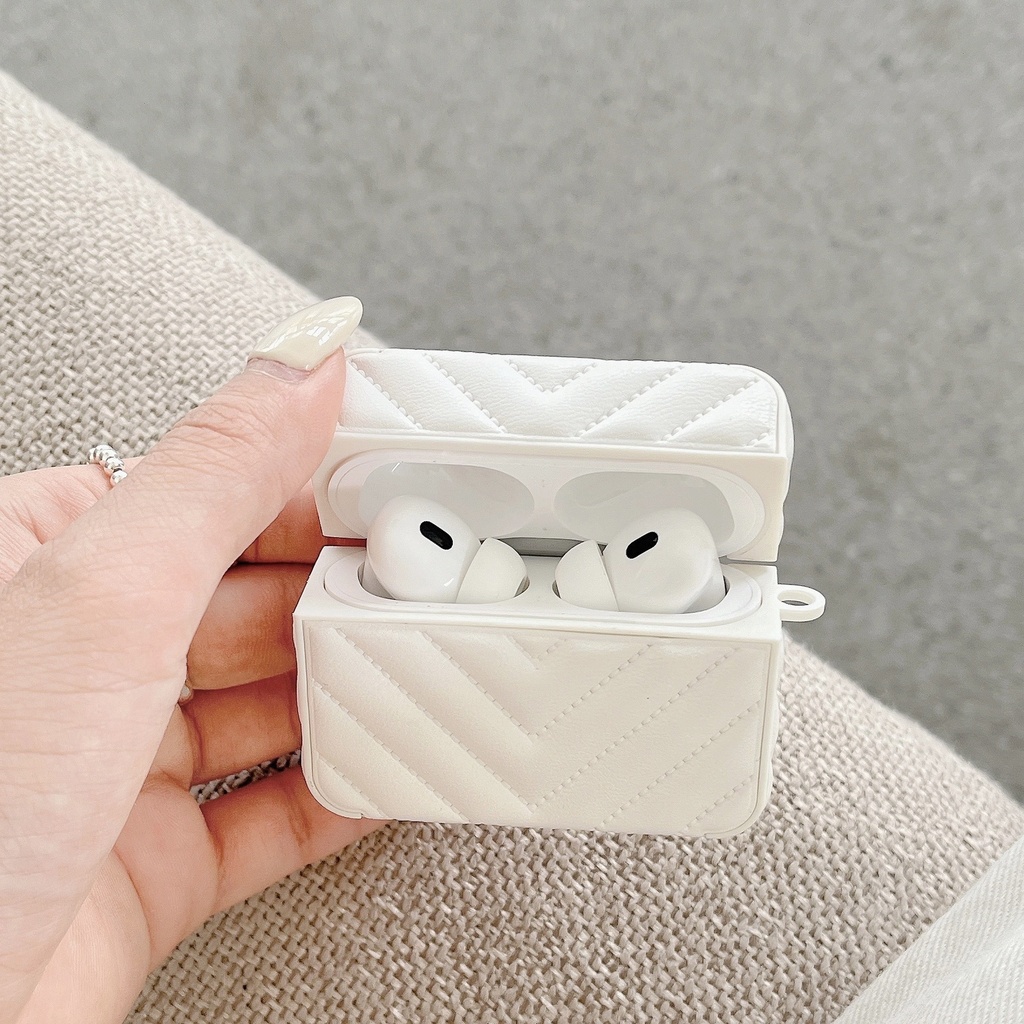 Trendy Model V Case for Airpods   (3rd Gen) - White